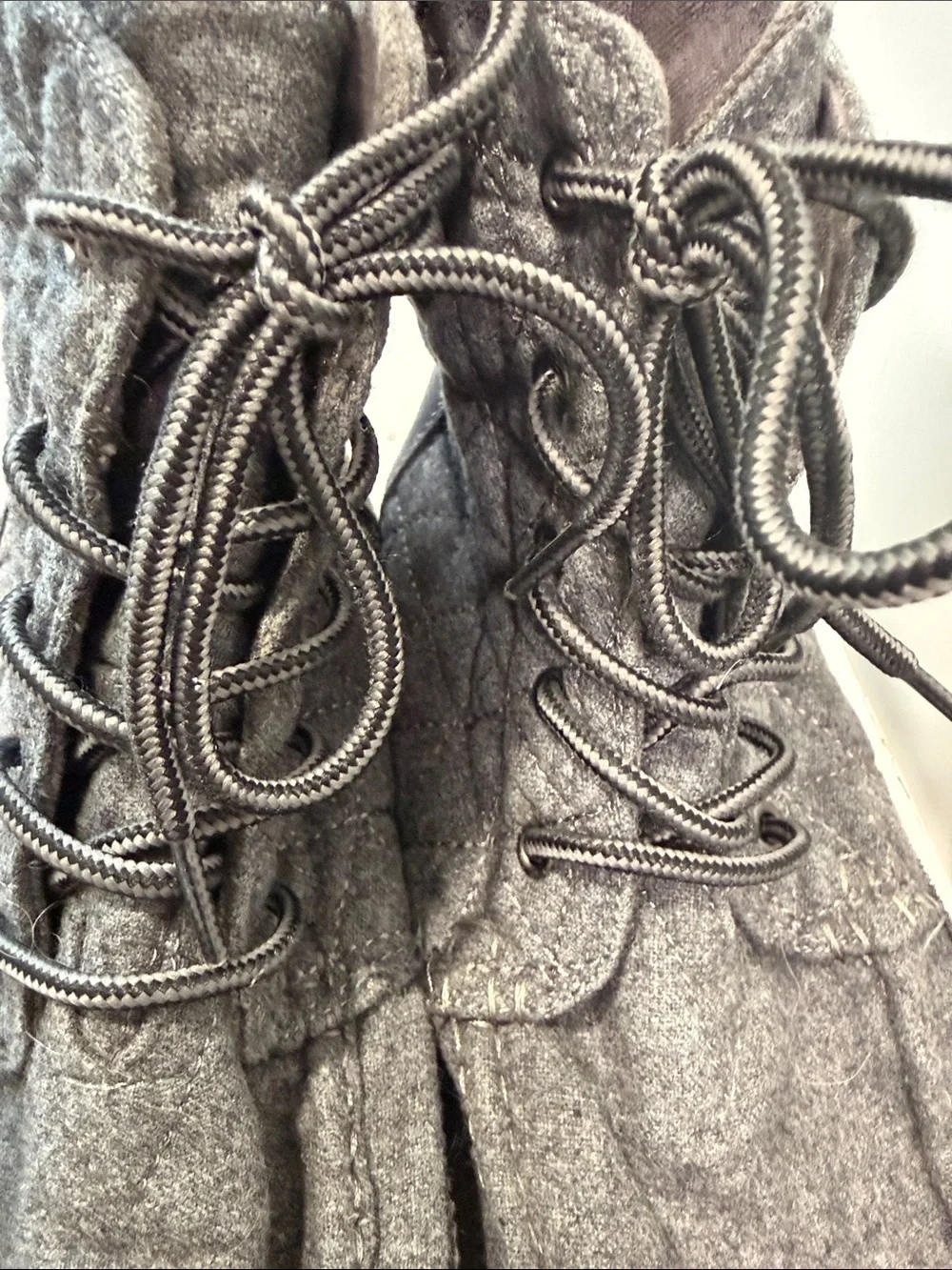 TOMS Searcher Boots in a quilted 